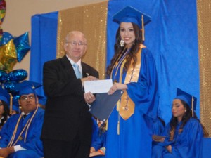 2015-scholarship-Denise-Rocha